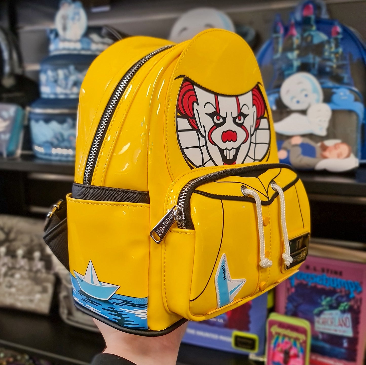 WARNER BROTHERS IT RAINCOAT COSPLAY MINI BACKPACK